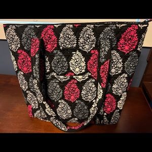Large Vera Bradley Quilted tote